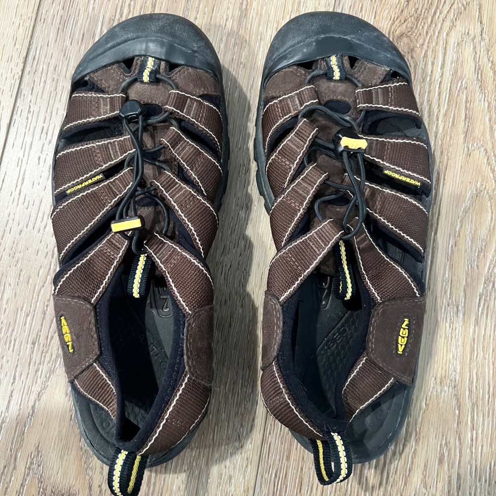 Keen Newport H2‎ Mens Brown Waterproof Hiking Sandals Size 11 EU 0507